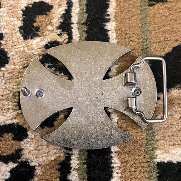 CLASSIC OVAL CROSS BELT BUCKLE - Picture 2 of 2